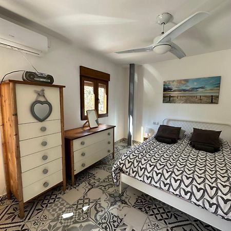 Precioso Apartamento Con A/A En Ruzafa Con Terracita Privada Y Acceso A Un Jardin, Para 2-3 Personas 瓦伦西亚 外观 照片