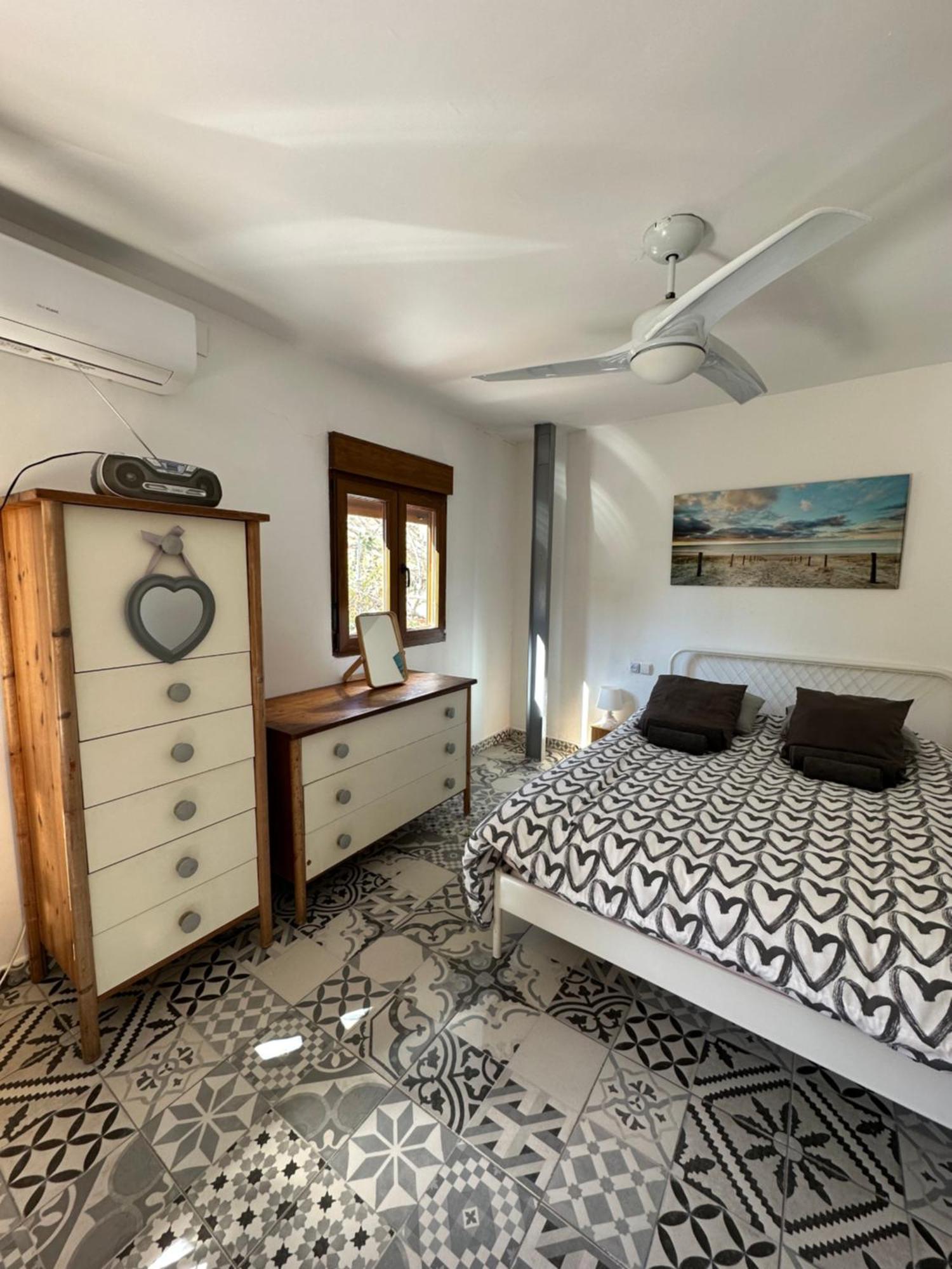 Precioso Apartamento Con A/A En Ruzafa Con Terracita Privada Y Acceso A Un Jardin, Para 2-3 Personas 瓦伦西亚 外观 照片
