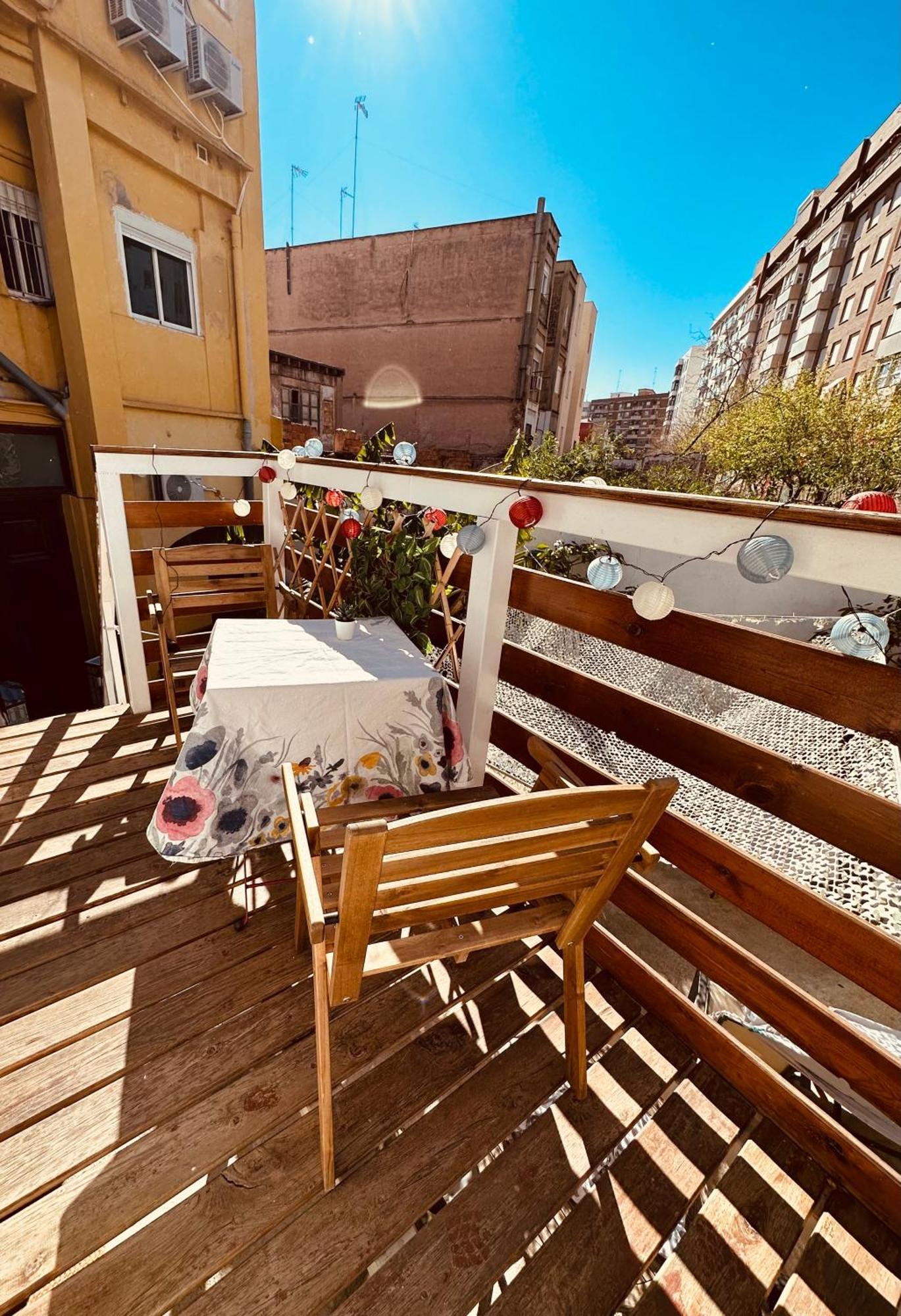 Precioso Apartamento Con A/A En Ruzafa Con Terracita Privada Y Acceso A Un Jardin, Para 2-3 Personas 瓦伦西亚 外观 照片