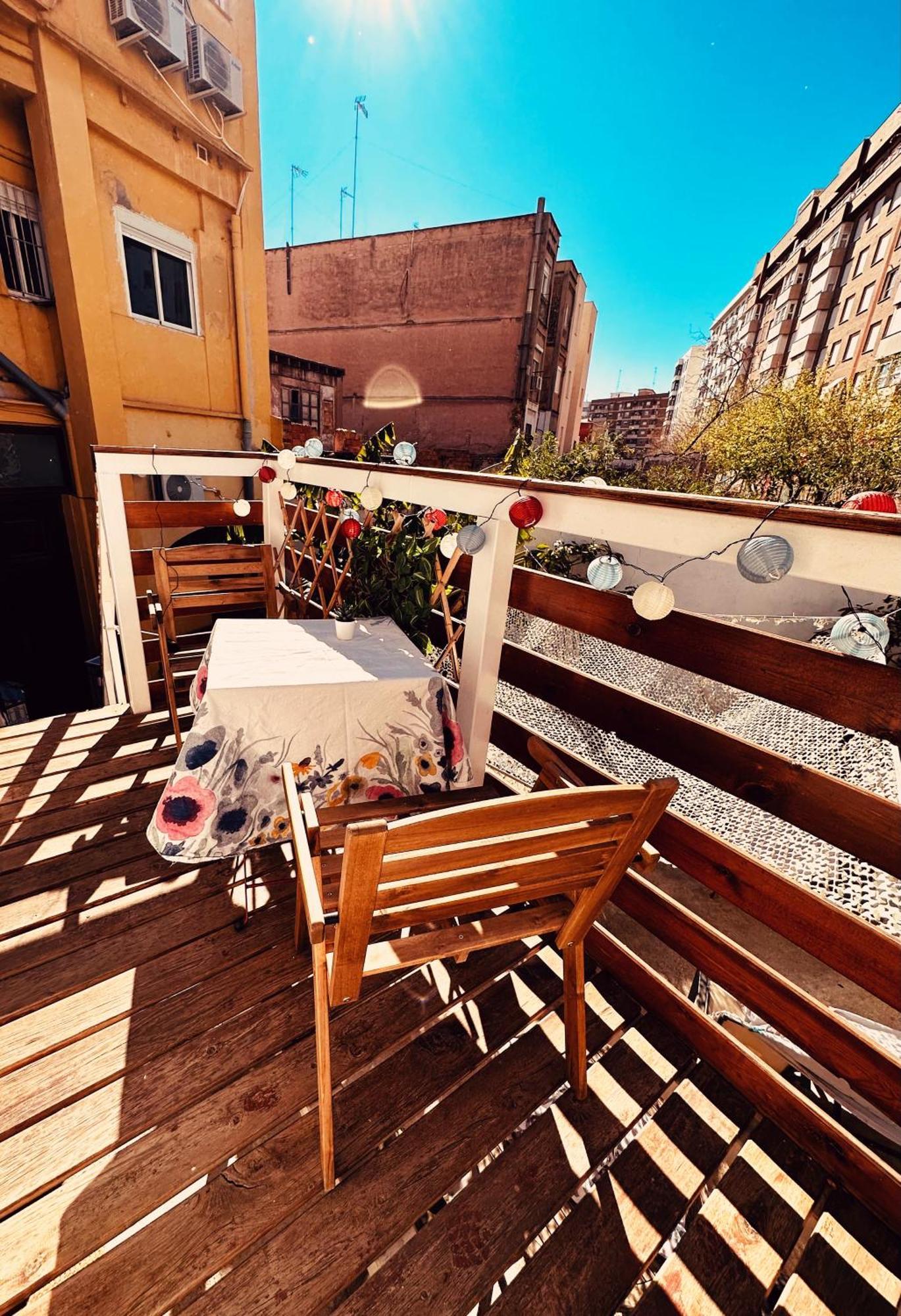 Precioso Apartamento Con A/A En Ruzafa Con Terracita Privada Y Acceso A Un Jardin, Para 2-3 Personas 瓦伦西亚 外观 照片